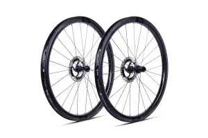 Колесо пров. + задн. 28 ERE TENACI GA40 CARBON, Gravel, 100x12/142x12, CL, HG11, tubeless, чорний сатин - Магазин ВелоБуча