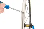 Ключ д/спиц Park Tool SW-17 трехсторонний торцевой: гнездо под шестигранник 5.0mm - Park Tool - Магазин ВелоБуча Ключ д/спиц Park Tool SW-17 трехсторонний торцевой: гнездо под шестигранник 5.0mm - Магазин ВелоБуча