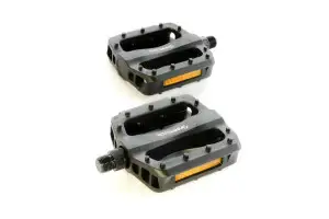 Педали Green Cycle GPD-M102, нейлоновые, шариковые подшипники, ось 9/16бористая сталь (размер 108х94х24) 340 грамм - Магазин ВелоБуча