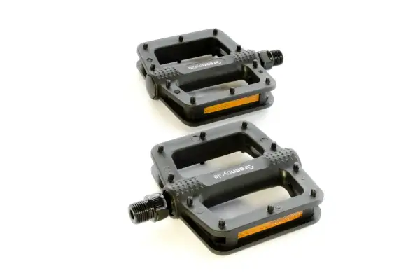 Педали Green Cycle GPD-M103, нейлоновые, шариковые подшипники, ось 9/16бористая сталь (размер 111х102х23,5) 305 грамм - Green Cycle - Магазин ВелоБуча Педали Green Cycle GPD-M103, нейлоновые, шариковые подшипники, ось 9/16бористая сталь (размер 111х102х23,5) 305 грамм - Магазин ВелоБуча