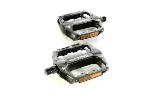 Педали Green Cycle GPD-M401, алюминивые со стальными шипами, шариковые подшипники, ось 9/16бористая сталь (размер 108х100х24) 404 грамм - Магазин ВелоБуча