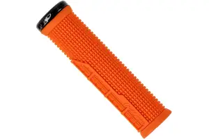Грипсы Lizard Skins MACHINE 135мм, с одним замком, Blaze Orange - Магазин ВелоБуча