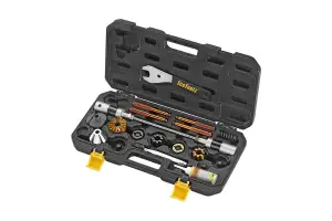 Инструмент Ice Toolz E175 для торцовки и нарезки резьбы в каретке Инструмент Ice Toolz E175 для торцовки и нарезки резьбы в каретке