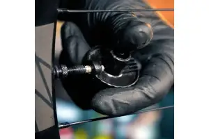 Герметик Weldtite 03093 TUBELESS SEALANT with Rubber Shred, для безкамерних шин, 1л - Магазин ВелоБуча