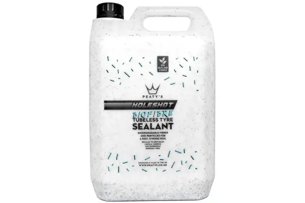 Герметик бескамерный Peatys Holeshot BioFibre Tubeless Tyre Sealant, 25L - Peatys - Магазин ВелоБуча Герметик бескамерный Peatys Holeshot BioFibre Tubeless Tyre Sealant, 25L - Магазин ВелоБуча