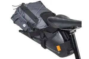 Сумка під сідло Blackbum Outpost Elite Universal сум. з/дропером 10,8л 572г сір - Магазин ВелоБуча