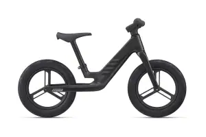Велосипед беговел Giant Pre Carbon 12 карбон - Магазин ВелоБуча