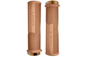 Грипсы Peaty's Monarch Grip, Thin 30>32mm, Mushroom Trail Comfort, Gum Грипсы Peaty's Monarch Grip, Thin 30>32mm, Mushroom Trail Comfort, Gum