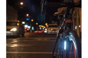 Комплект мигалок передня+задня Knog Plus Twinpack 40/20 Lumens Black - Магазин ВелоБуча