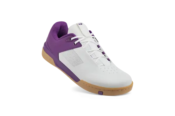 Велообувь CrankBrothers SHOES STAMP LACE WHITE / PURPLE - GUM OUTSOLE - BERNARD KERR 10.5 - Crankbrothers - Магазин ВелоБуча Велообувь CrankBrothers SHOES STAMP LACE WHITE / PURPLE - GUM OUTSOLE - BERNARD KERR 10.5 - Магазин ВелоБуча
